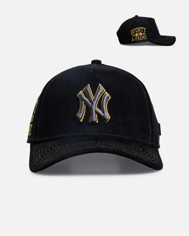New Era New York Yankees 'Statement Suede 10 Year Anniversary' 9FORTY A-Frame Snapback Black Suede