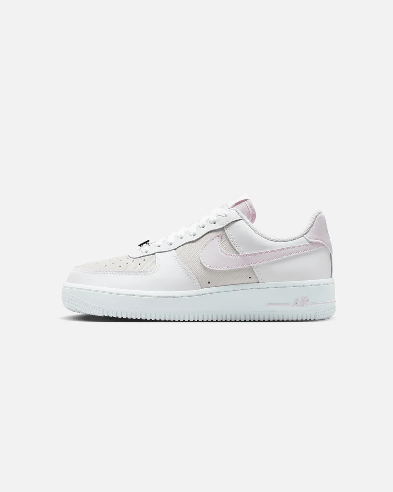 Nike Women's Air Force 1 '07 SE White