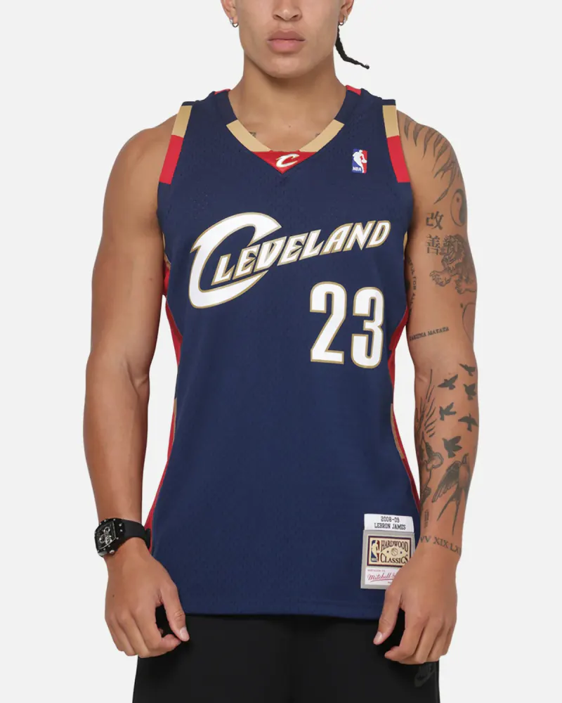 Mitchell & Ness Cleveland Cavaliers Lebron James #23 '08-'09 Swingman Jersey Navy