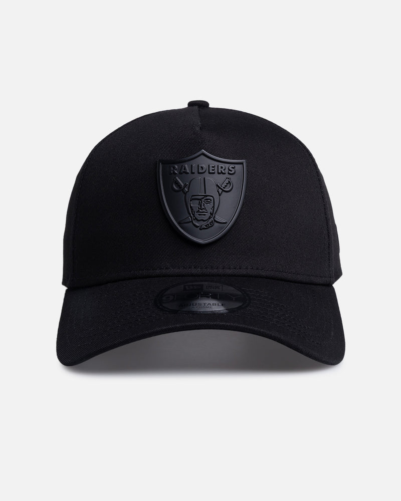New Era Las Vegas Raiders 'Black Metal Badge' 9FORTY A-Frame Snapback Black