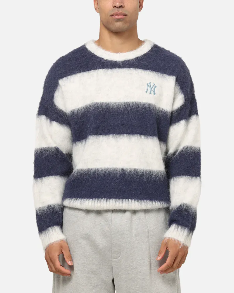 Majestic Athletic New York Yankees Block Stripe Knit Jumper Vintage White