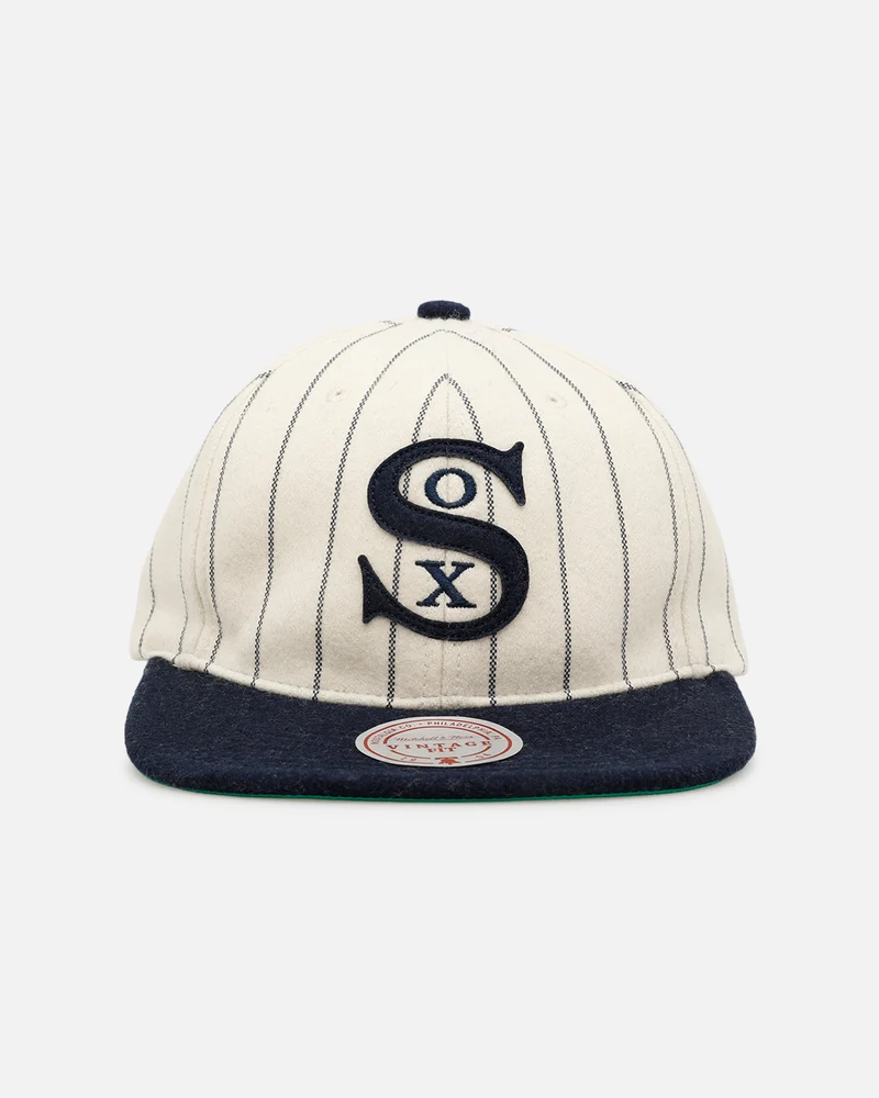 Mitchell & Ness Chicago White Sox 'Vintage Baseball' Vintage Fit Strapback Off White