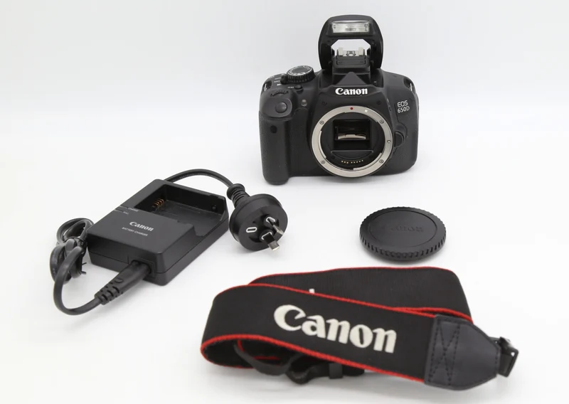 Used Canon EOS 650D Body Only (Read) S/N 075053001011
