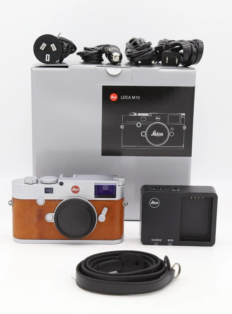 Used Leica M10 Silver Chrome Finish with Tan Leather SN 05190456