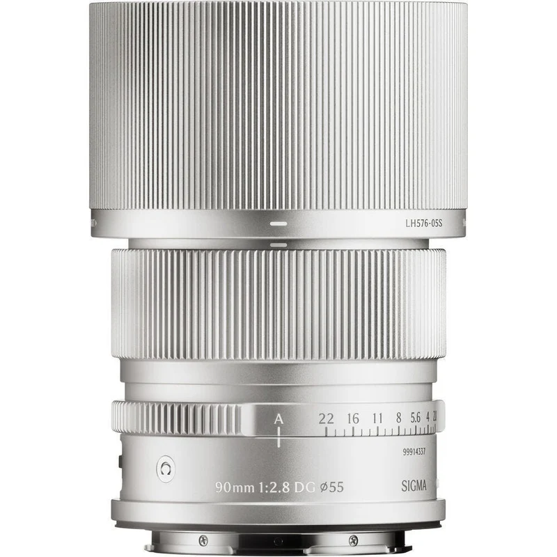 Open Box Sigma 90mm f/2.8 DG Contemporary Lens - L-Mount Silver