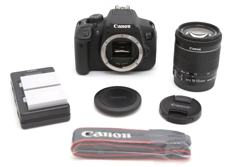 Used Canon EOS 700d w. 18-55mm S/N - 35031002369