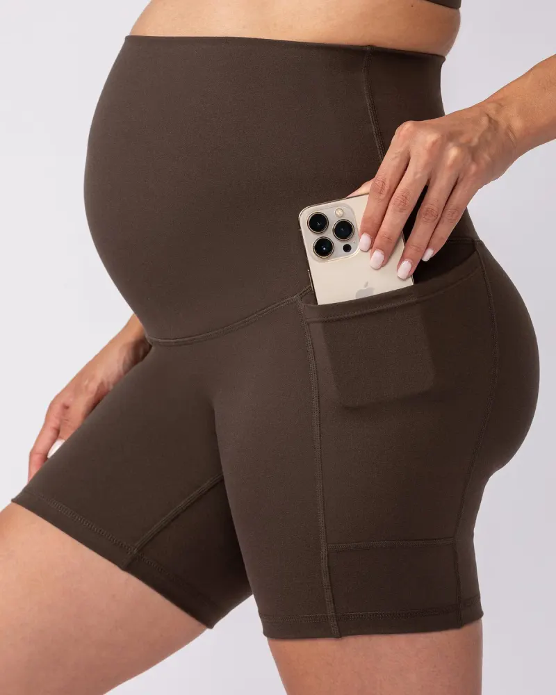 Maternity Everyday Pocket Bike Shorts - Deep Brown
