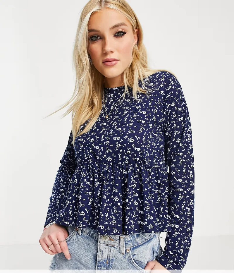 Wednesday'S Girl Relaxed Smock Top With Peplum Hem In Ditsy Floral Print