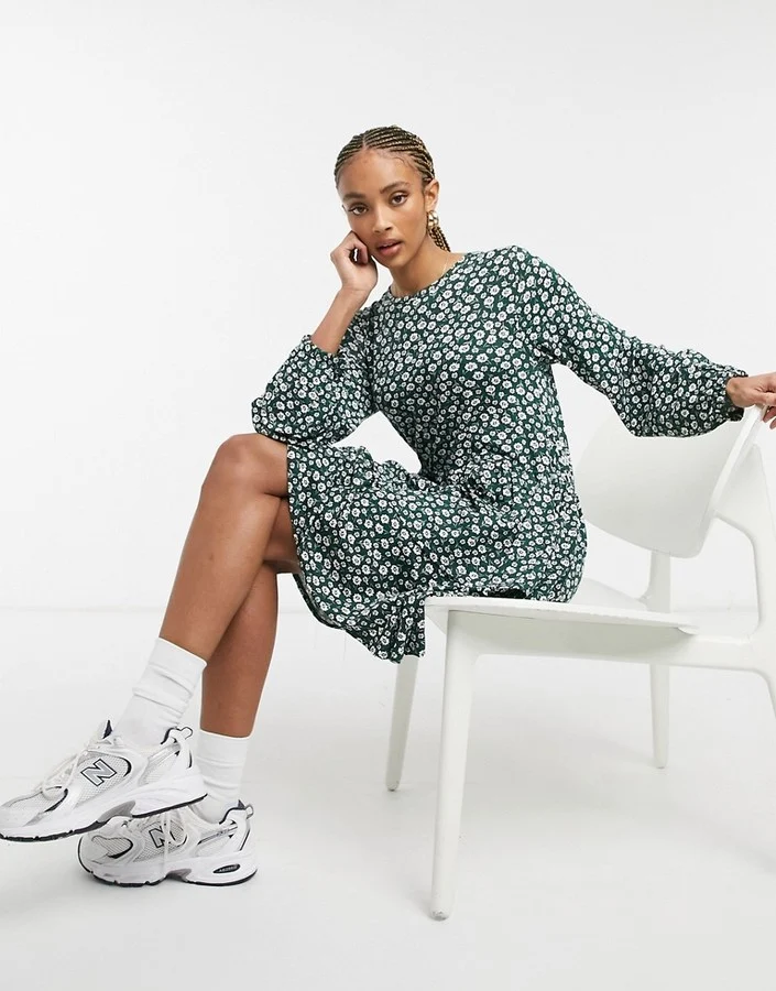 Wednesday'S Girl Long Sleeve Smock Dress In Vintage Floral