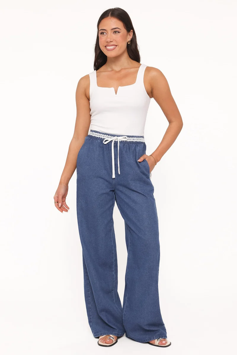 Siun Wide Leg Denim Joggers - Medium Wash