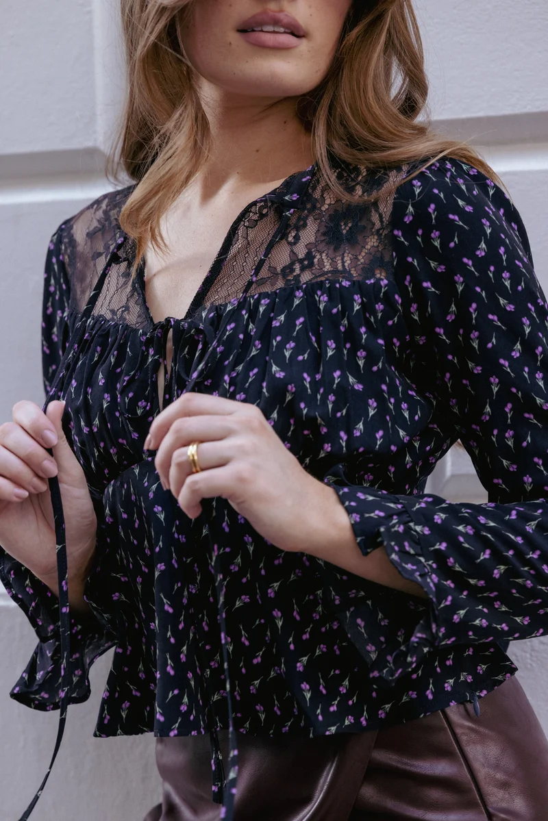 Caoimhe Lace Inset Top - Navy Tulip Floral