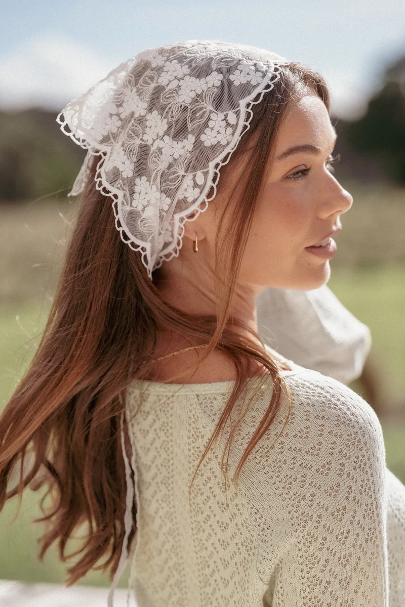 Giselle Lace Head Scarf - White