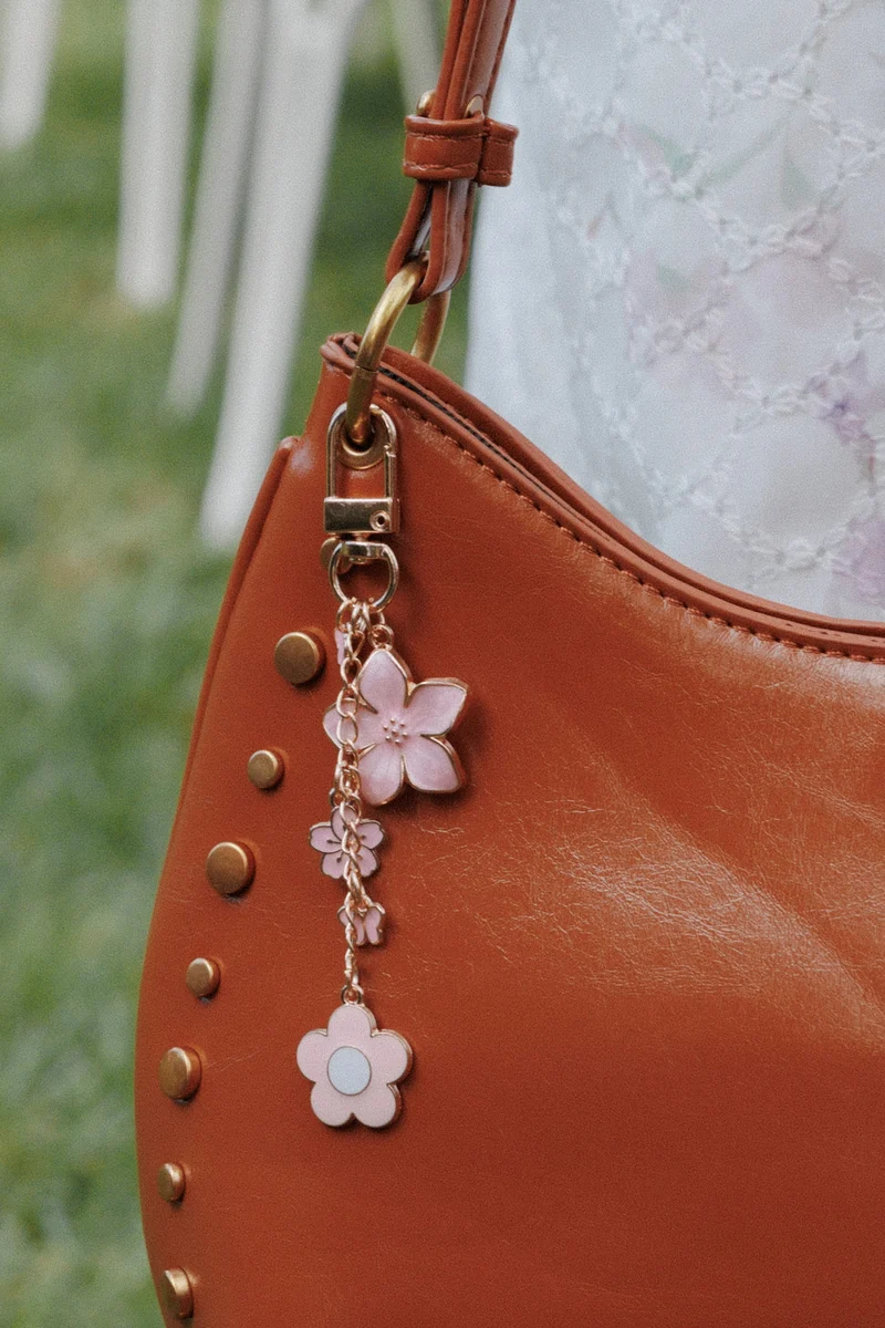 Claudia Flower Key Chain - Pink