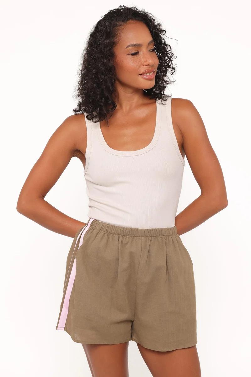 Alma Track Short - Olive