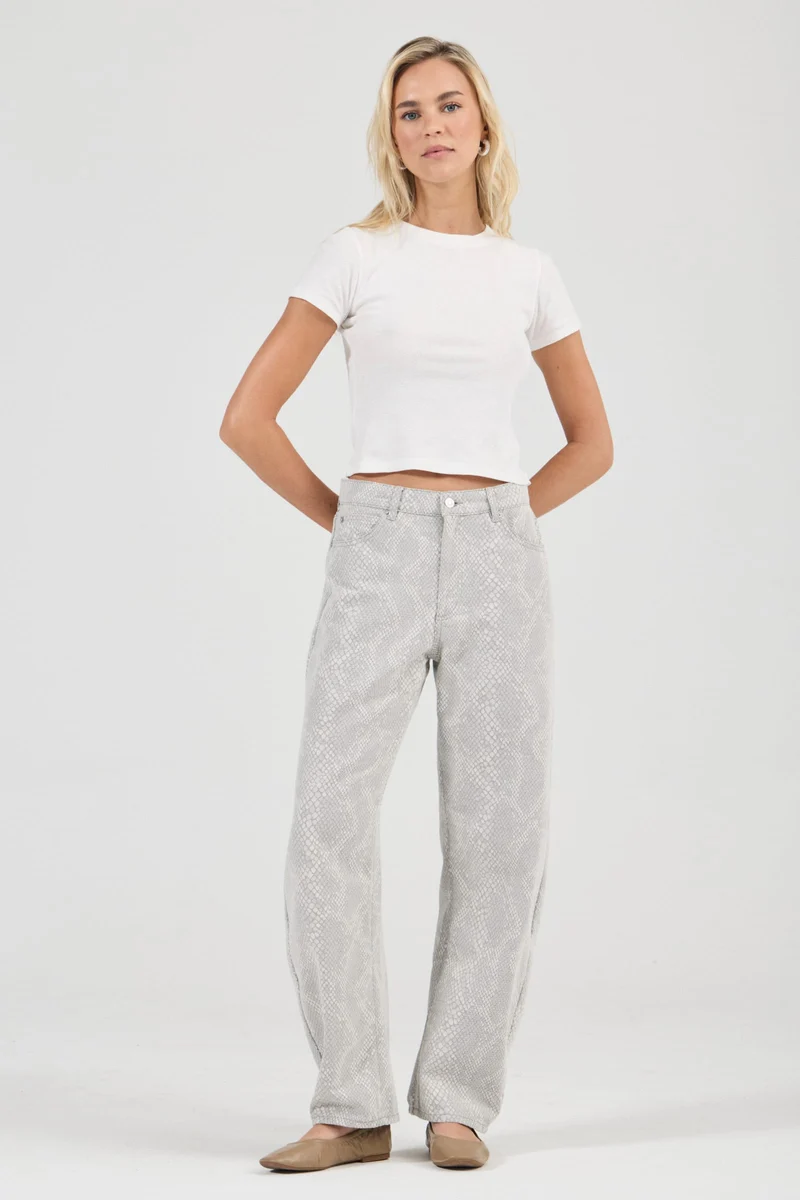 Rollas 90s Boyfriend Jeans - Python