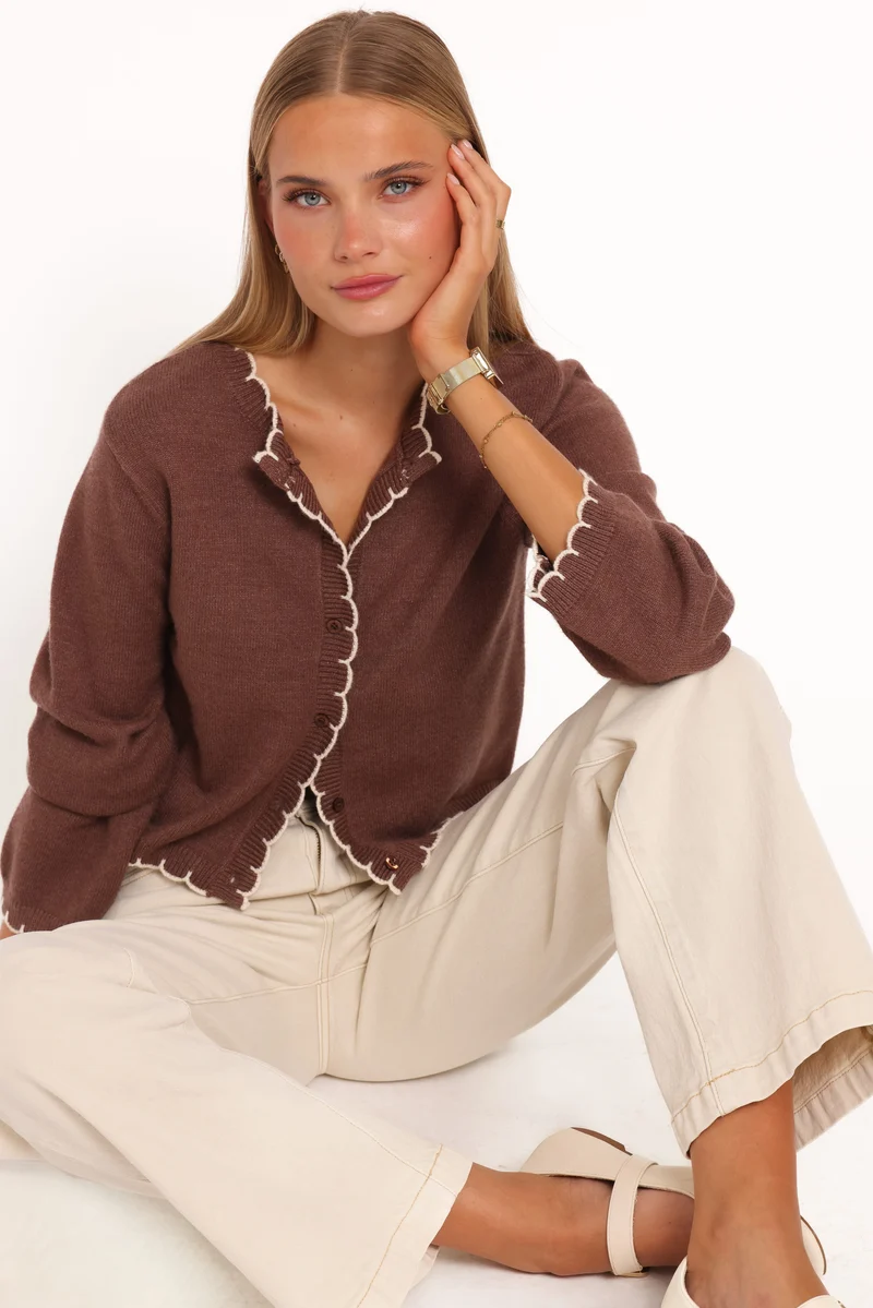 Payton Scallop Cardigan - Brown