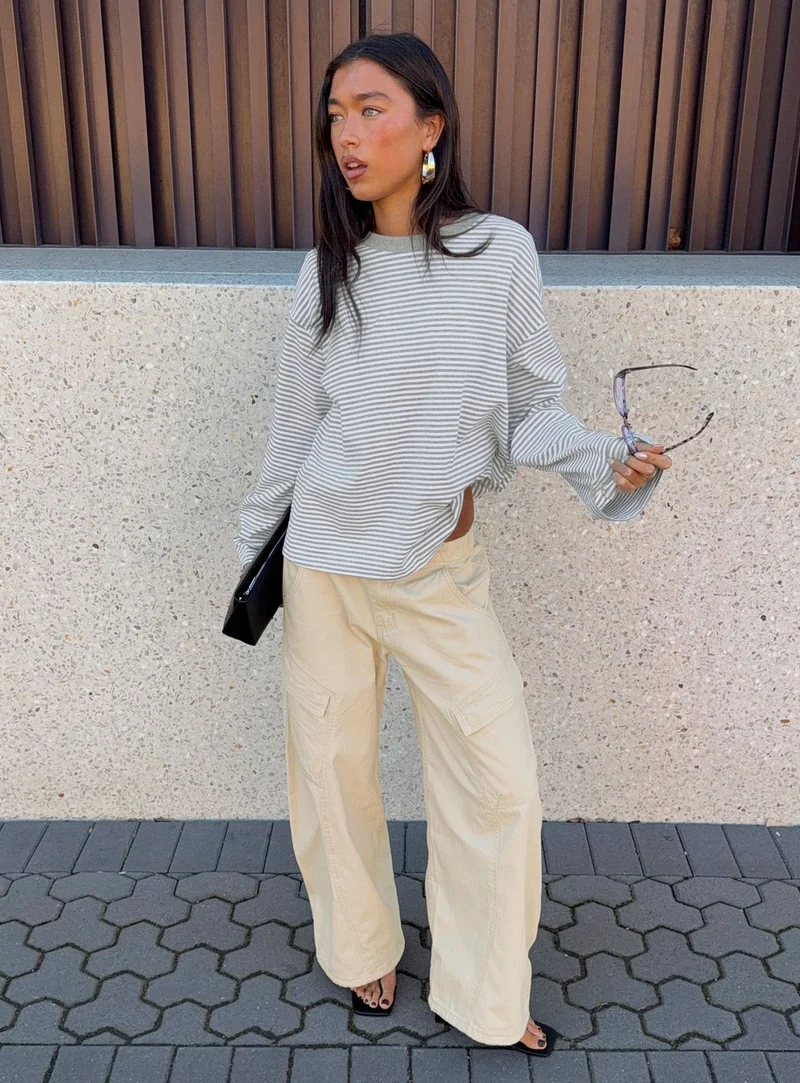 Selective Memory Low Rise Wide Leg Cargo Pants Cream