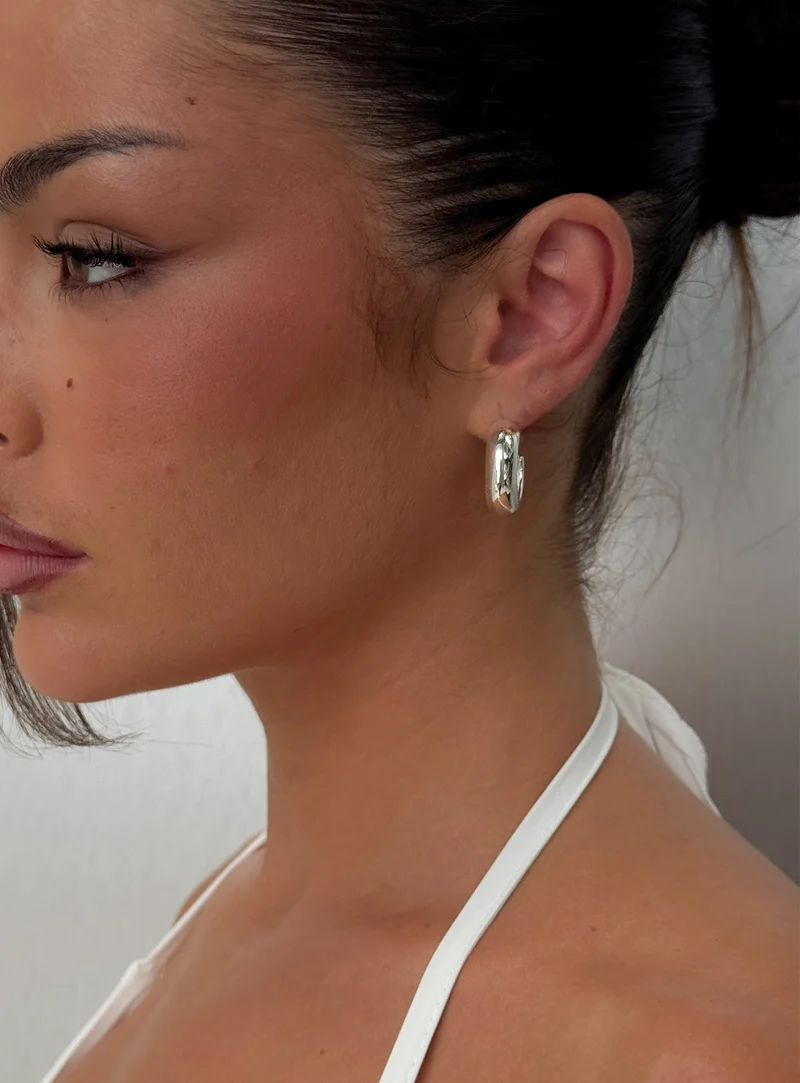 Elevara Hoop Earrings Silver