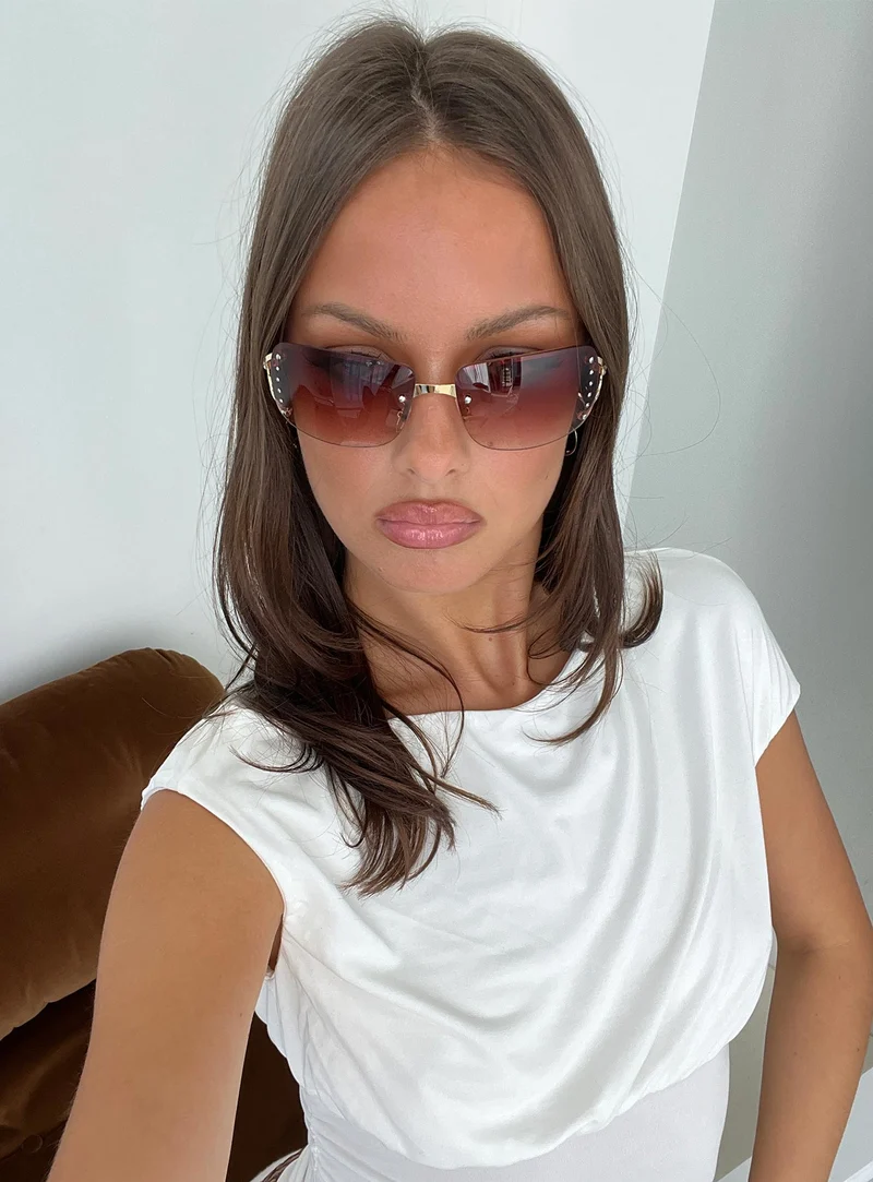 No Comparison Sunglasses Brown