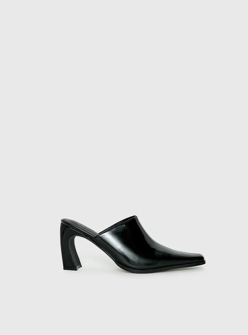 Hania Slip On Closed Toe Heels Black