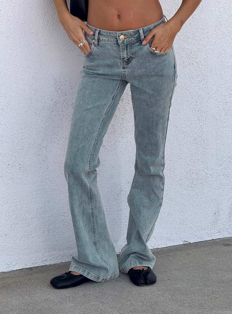 Bethany Low Rise Bootleg Jeans Ice Wash