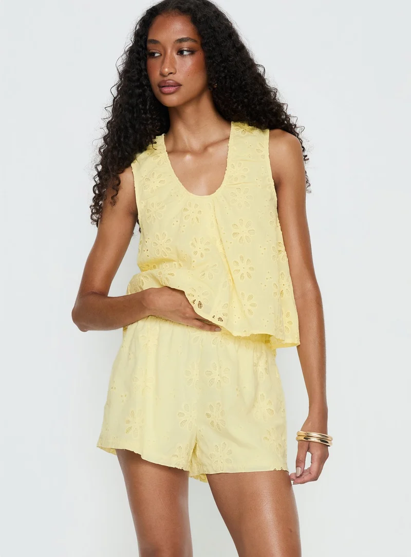 Lindey Embroidered Shorts Yellow