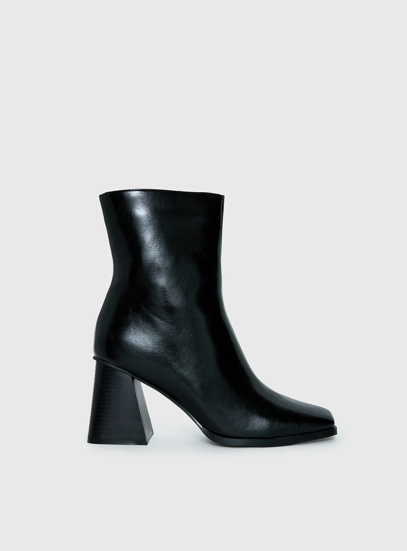 Zilah Heeled Ankle Boots Black