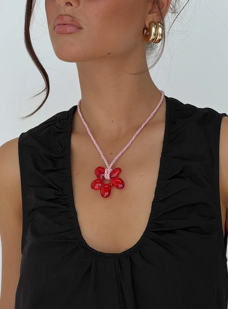Belvedere Floral Pendant Necklace Pink