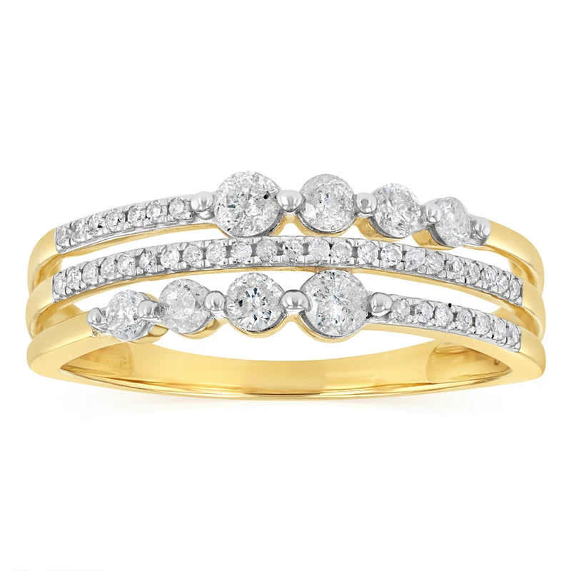 1/2 Carat Diamond Ring in 9ct Yellow Gold