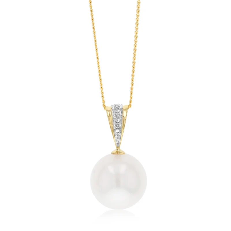 12-14mm White South Seal Pearl Pendant with 3 Diamonds in 9ct Yellow Gold on 45cm Chain