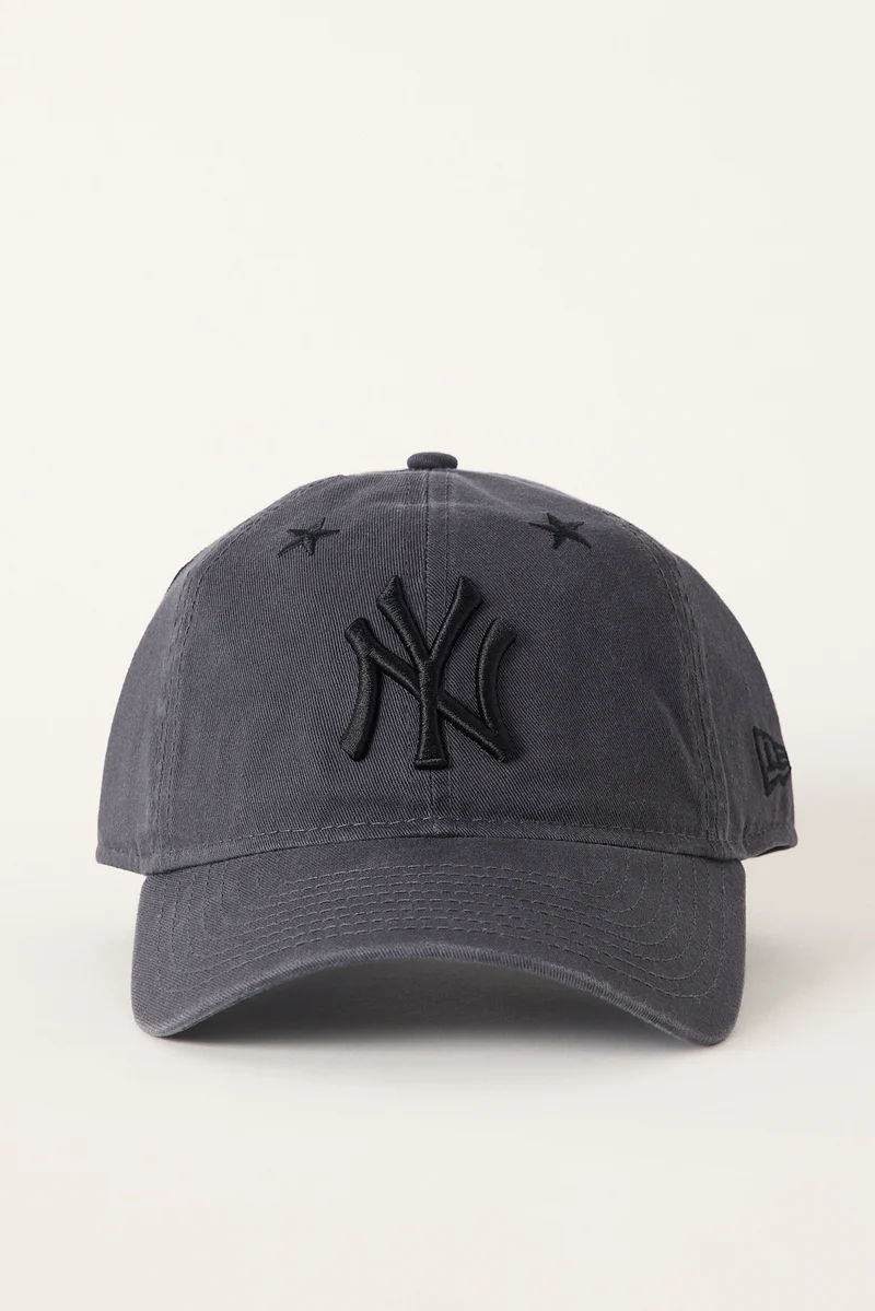 New Era 9Twenty Starry Eyelet New York Yankees Cap Black