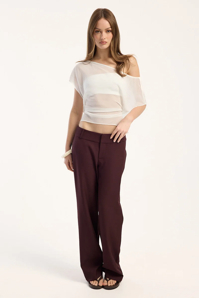 Perfect Stranger Tala Mid Rise Petite Pant Burgundy