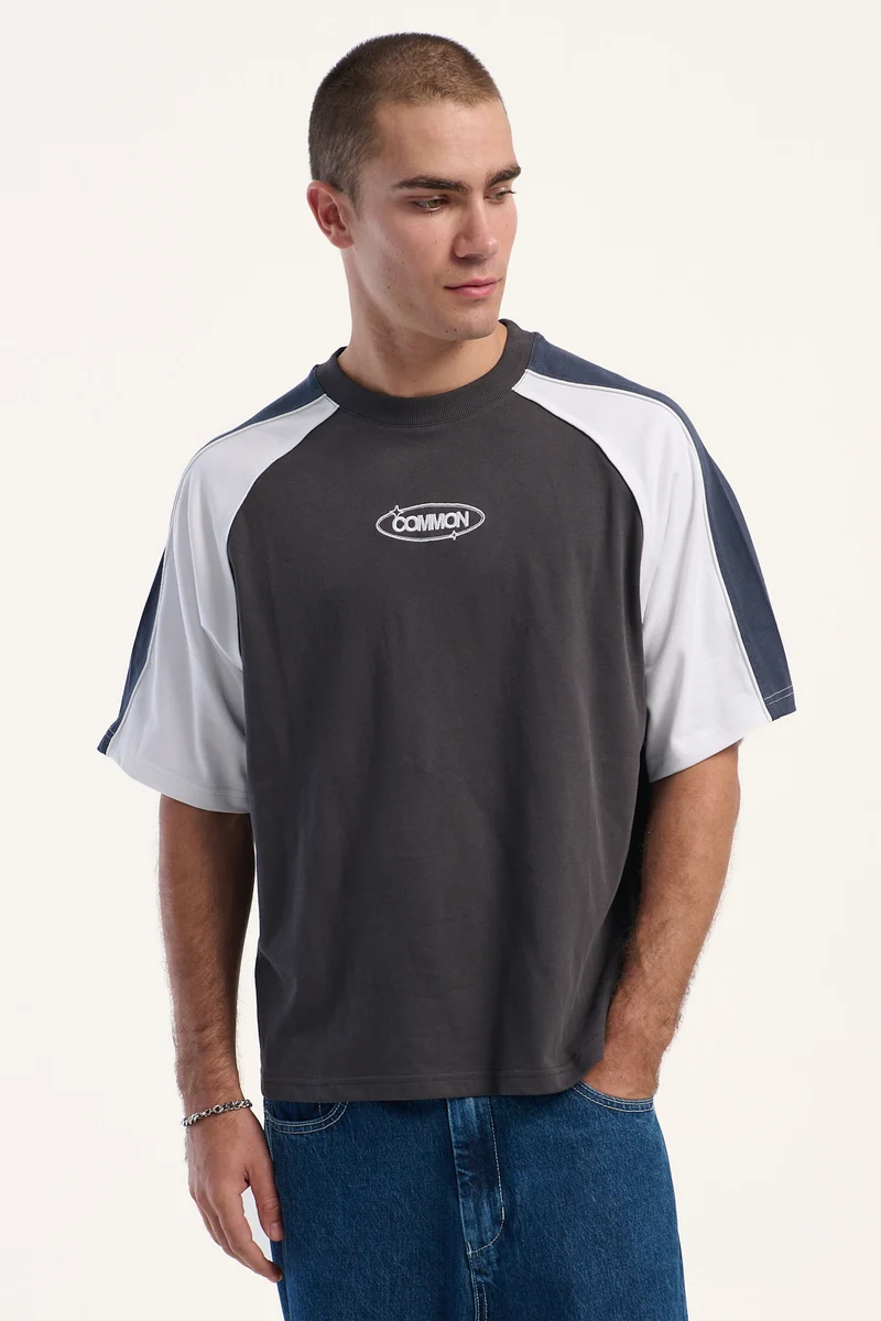 Common Need Radius Raglan Cropped Heavyweight Easy Tee Off Black/White