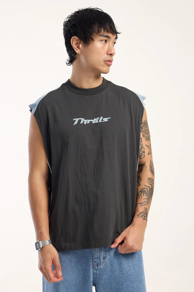 Thrills Outcast Panel Oversize Crop Muscle Tee Dark Merch Black