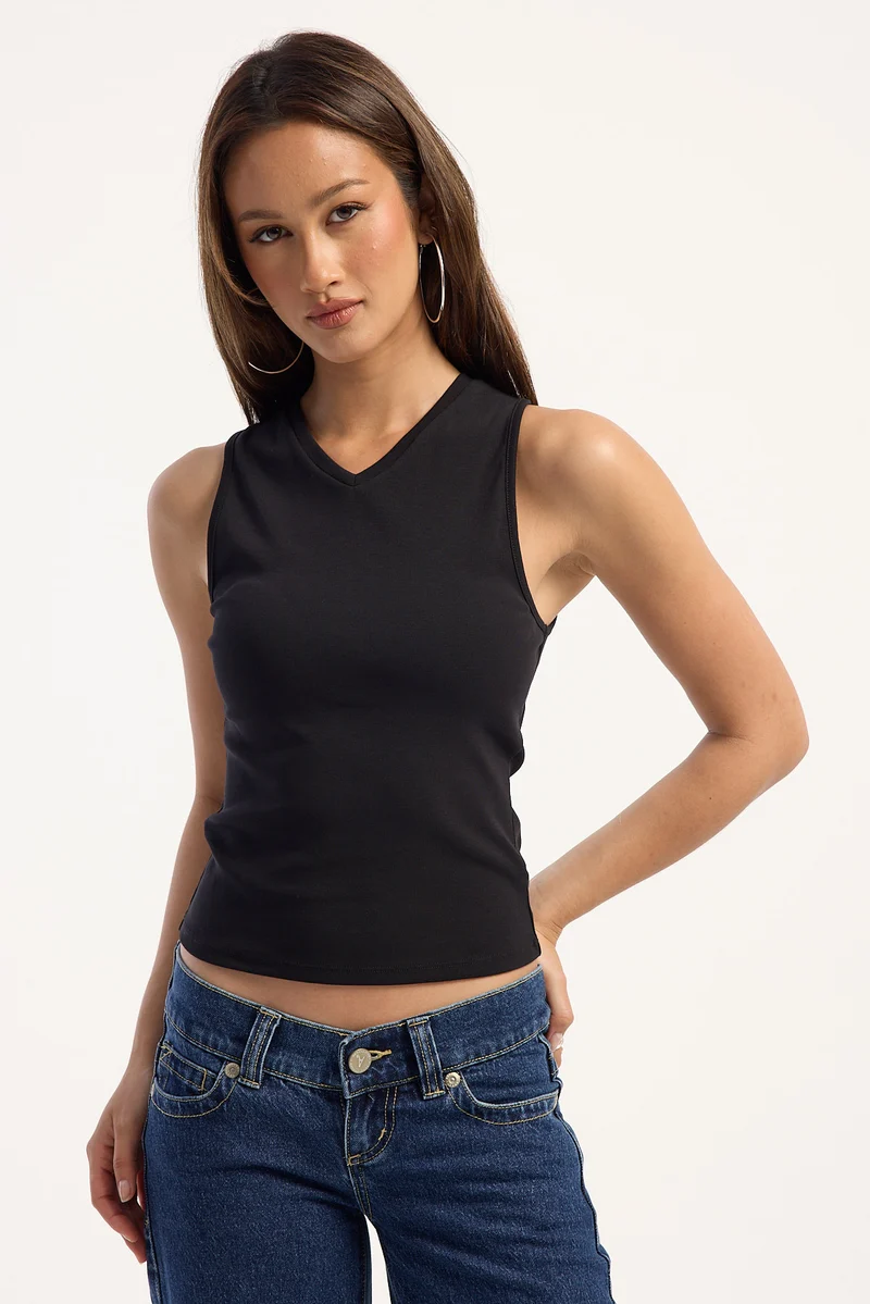L&t Stassie V Neck Tank Black