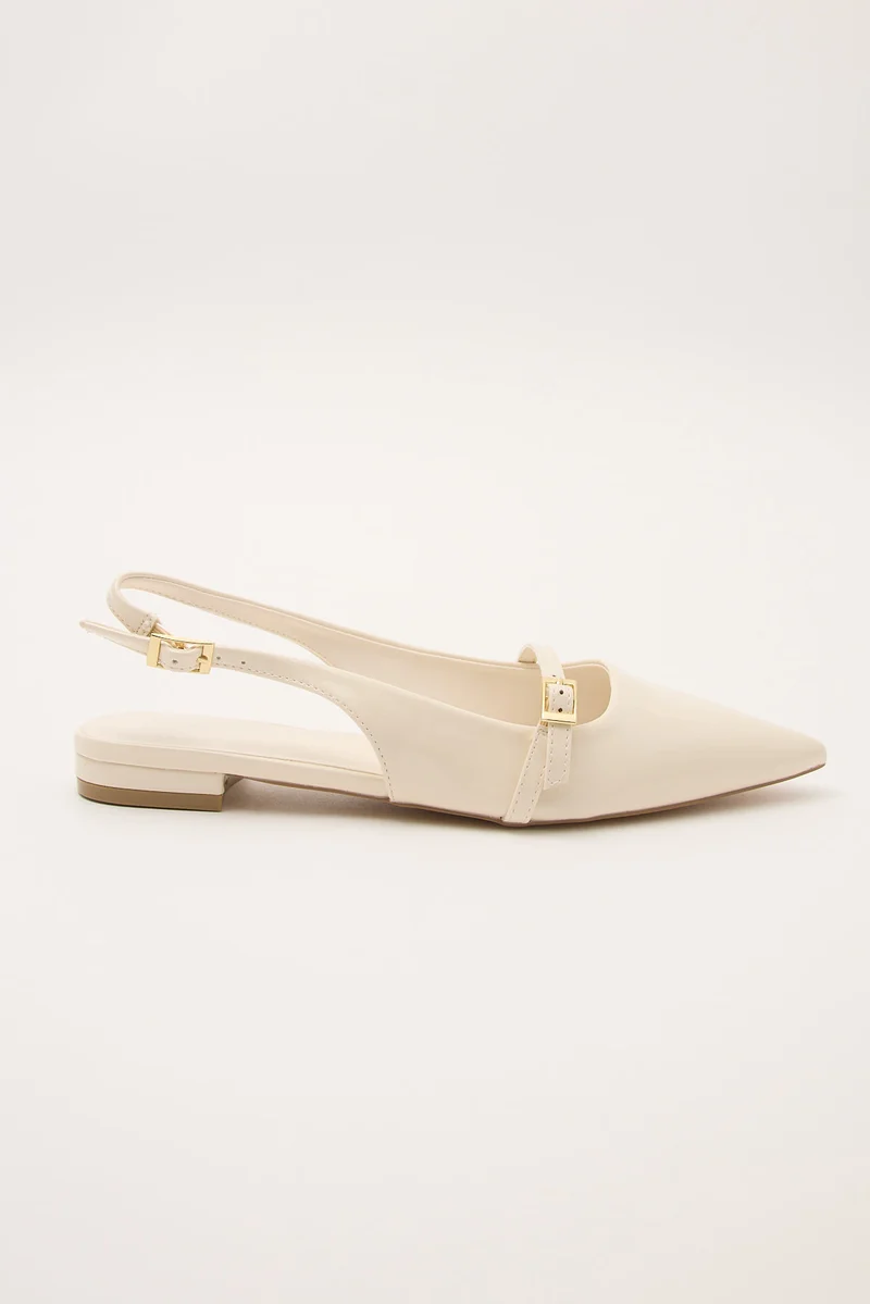 Billini Womens Ilie Patent Flat Ivory