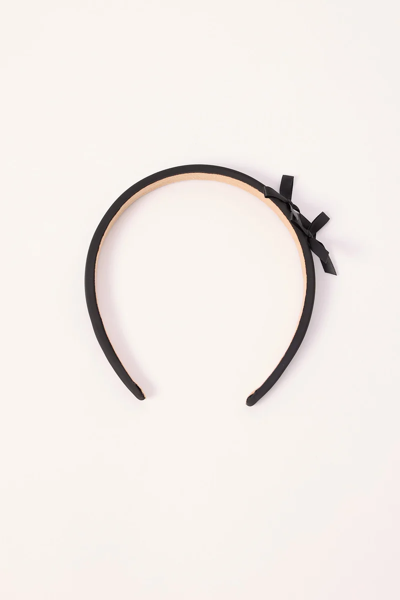 Token Bow Headband Black