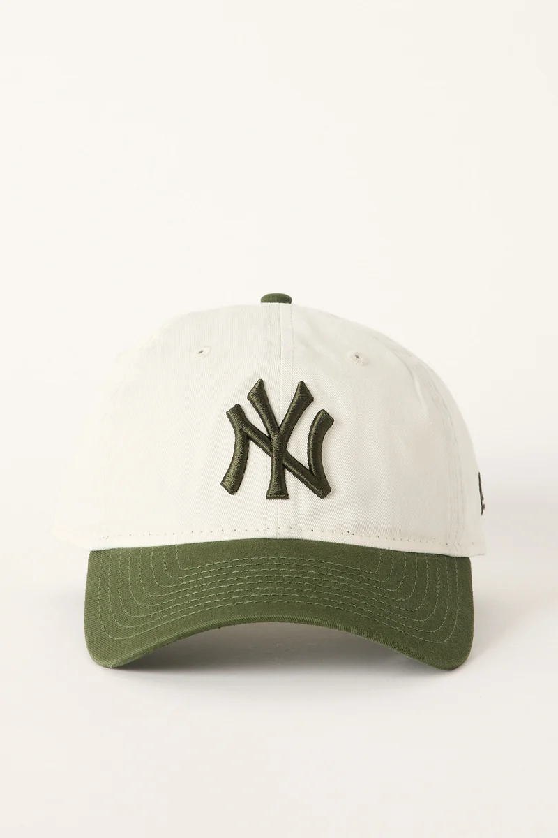 New Era 9Twenty New York Yankees Cap Chrome White/Rifle Green