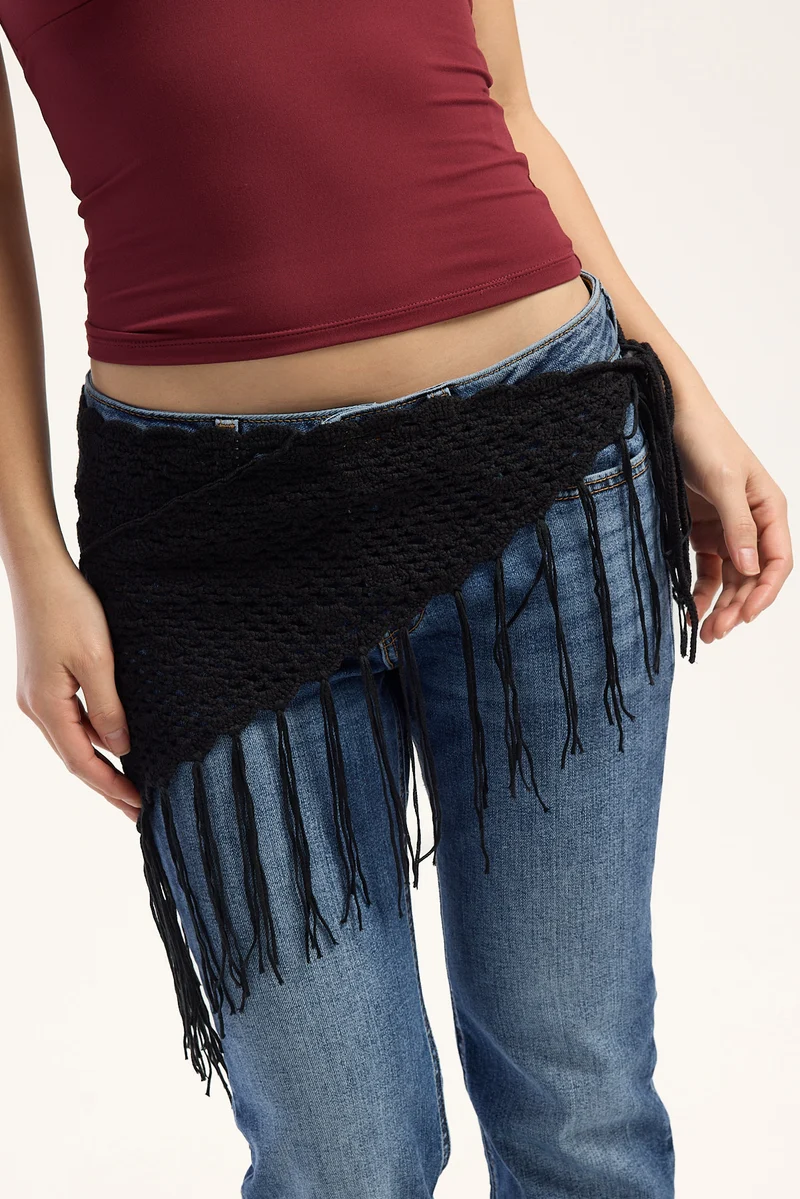Perfect Stranger Gabi Crochet Scarf Black