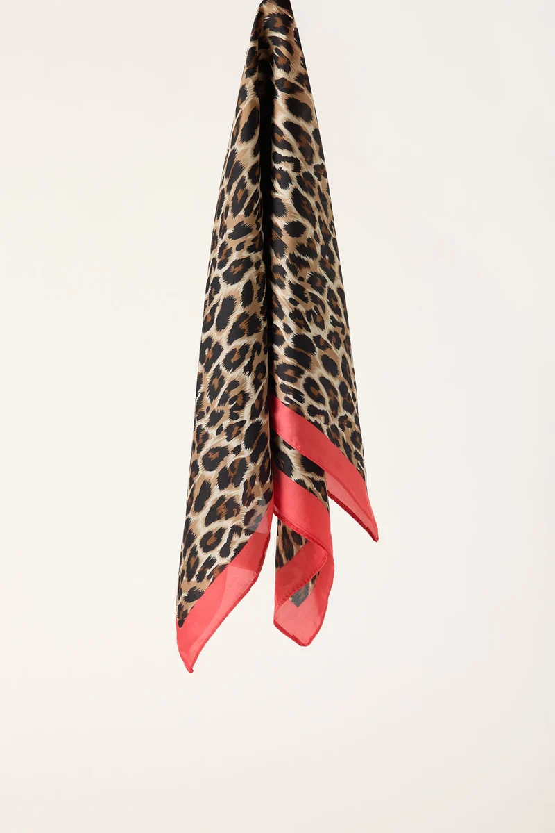 Token Leopard Bandana Animal Print