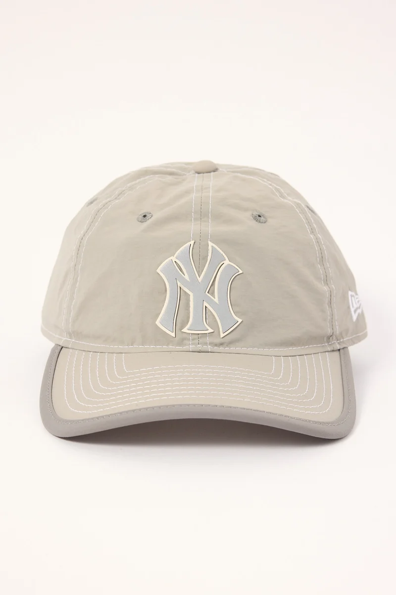 New Era Reflective Nylon 920 New York Yankees Cap Grey