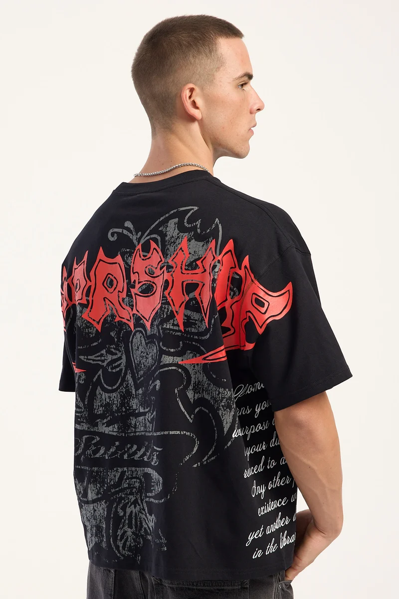 Worship Mallrat Box Fit Cropped Oversize Tee Vintage Black