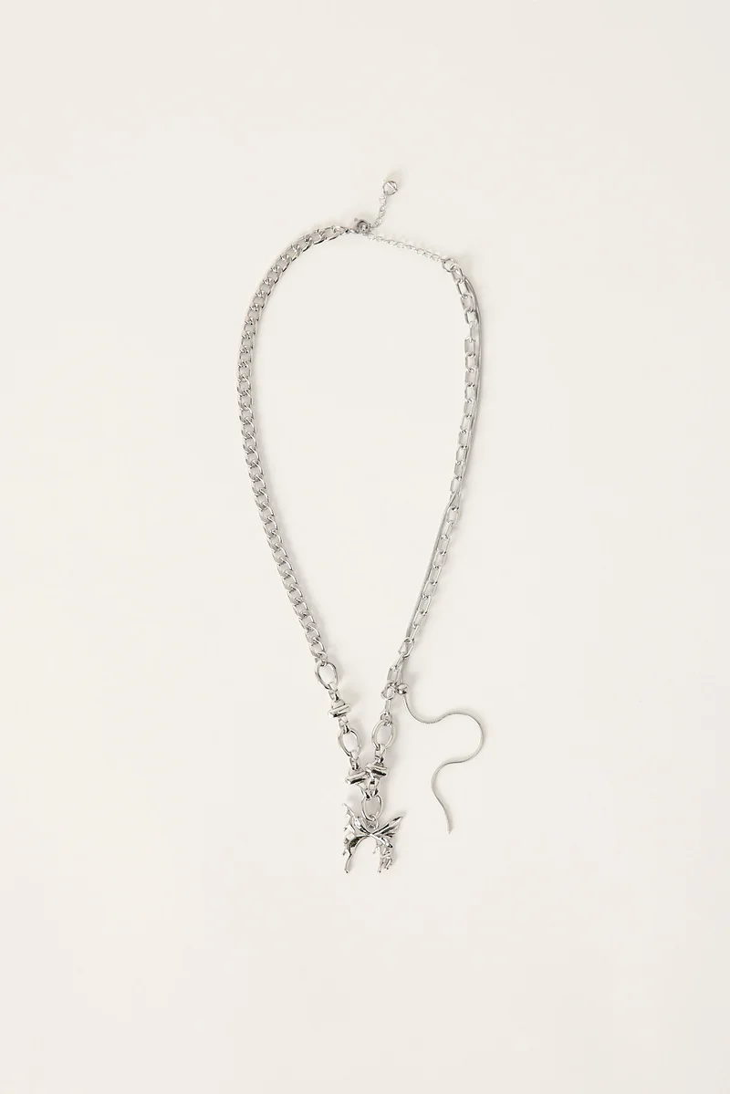 Neovision Y2k Butterfly Drip Necklace Silver