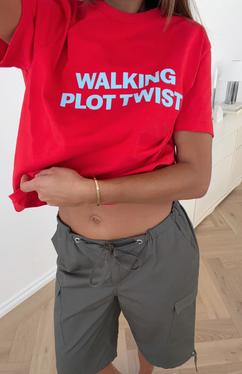 Walking Plot Twist Tee Red